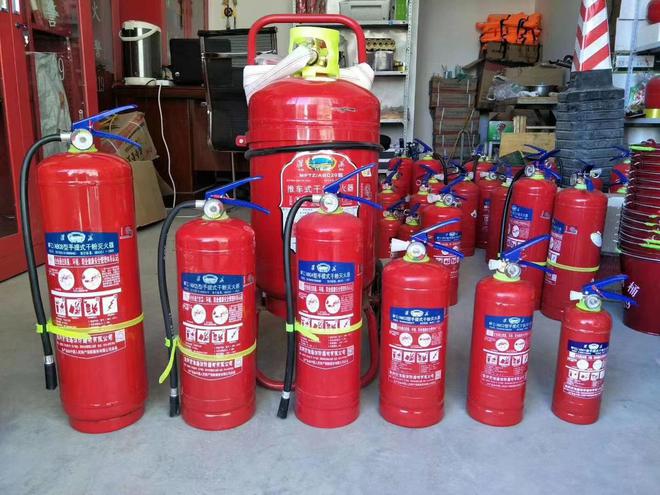 高壓氣體噴出事故的警示 消防用品在工業(yè)安全中的關(guān)鍵作用